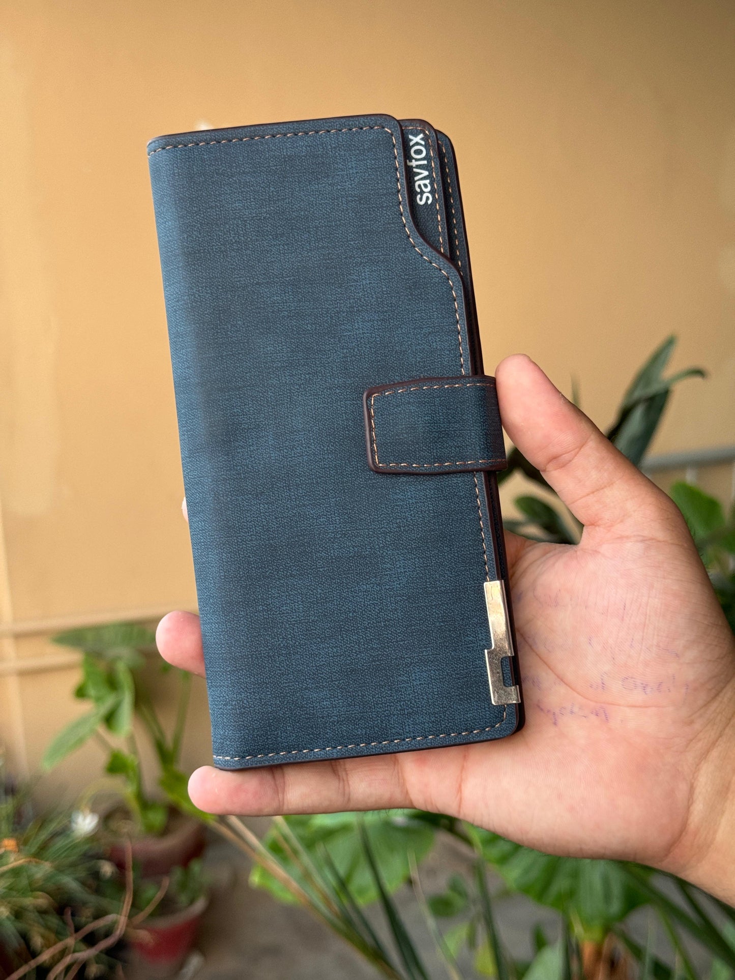 Savfox Button Wallet